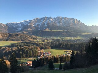 Rettenschöss Dorf vor Zahmen Kaiser