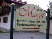 Hinweisschild/Zimmer/HausMargit/Kössen/Kaiserwinkl