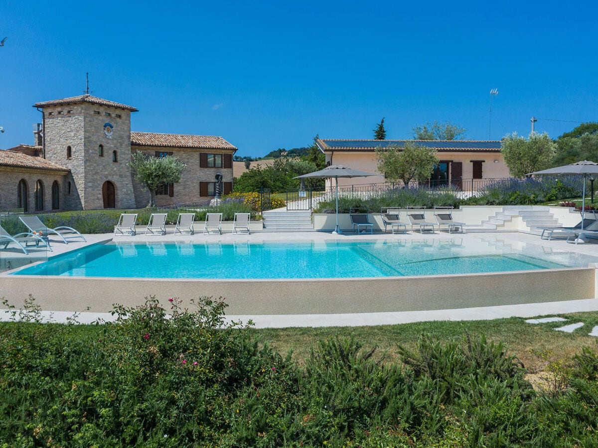 Villa Flavia - Villa mit Privatschwimmbad