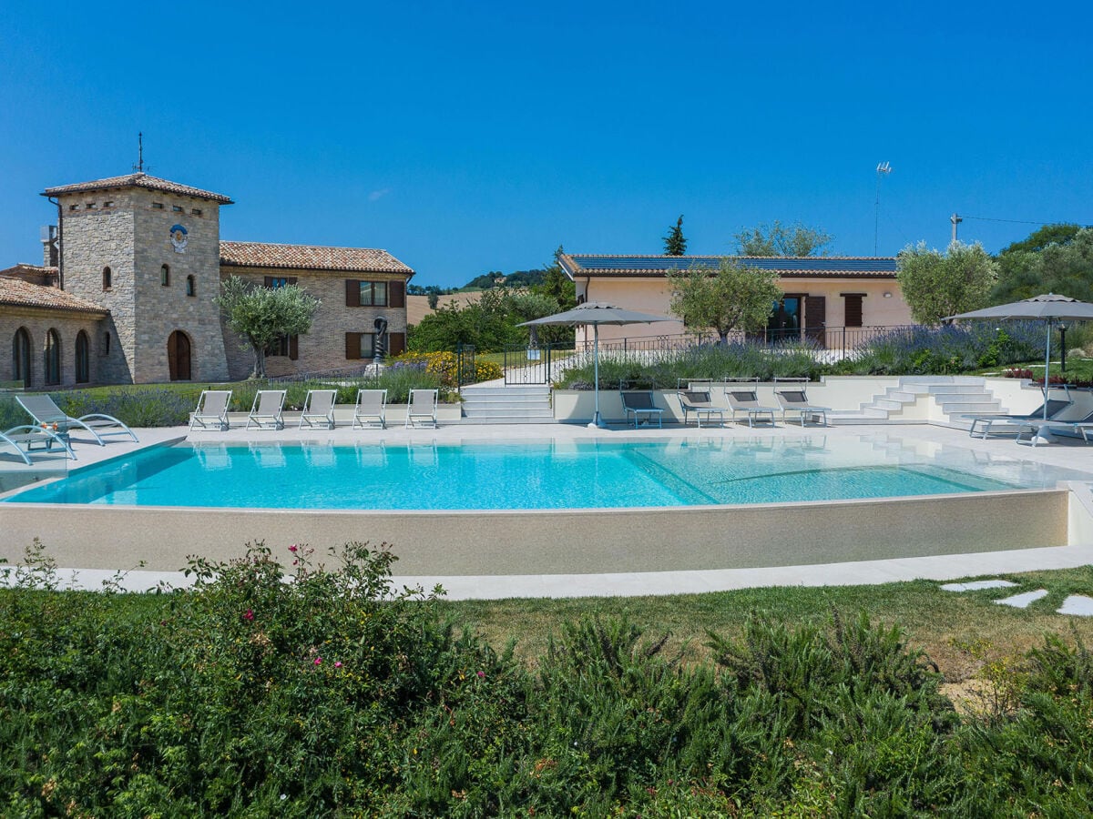 Villa Flavia - Villa mit Privatschwimmbad