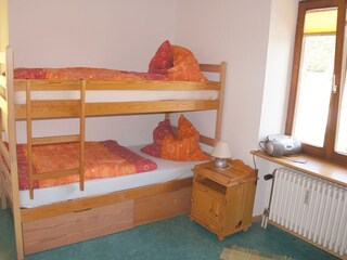 Schlafzimmer mit Etagenbett