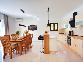 Villa Gata Caratteristiche 23