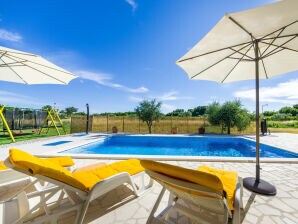 Simoni, 4+4, Privlaka