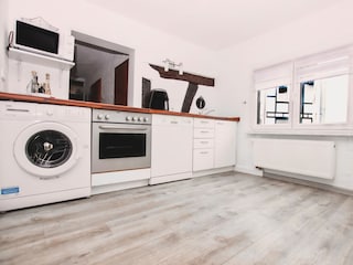 Küche mit Spülm./Waschm./Heißluftfritteuset
