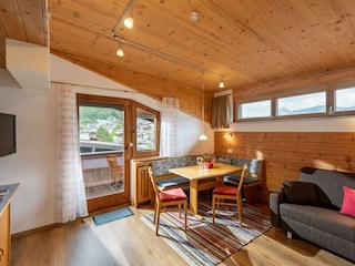 Apart 2 - Wohn-(Schlaf)zimmer