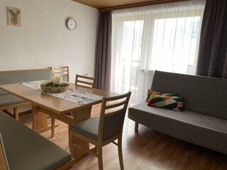 Fewo 2 Wohn - und Esszimmer