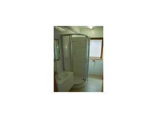 DuscheWC Spieljochblick Parterre