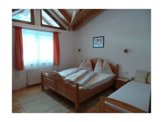 2. Schlafzimmer west Top 1  DB+EB