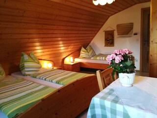 Dreibettzimmer