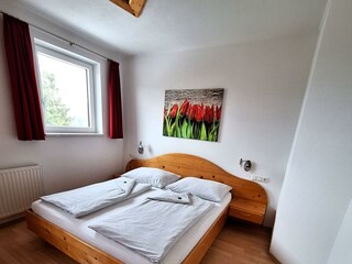 Schweizersberg Schlafzimmer 1