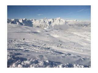 von uns direkten Zugang ins gesamte Skigebiet