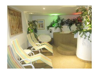 Kaltwasser-Whirlpools und Ruhebereiche