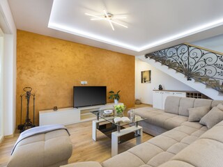 Villa Nedescina Caratteristiche 21