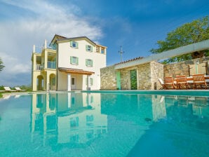 Villa Demetra con piscina - Motovun - image1