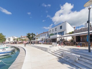 Appartamento per vacanze Njivice Ambiente 26