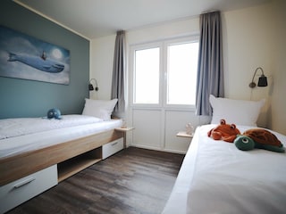 Schlafzimmer 2 mit zwei Einzelbetten