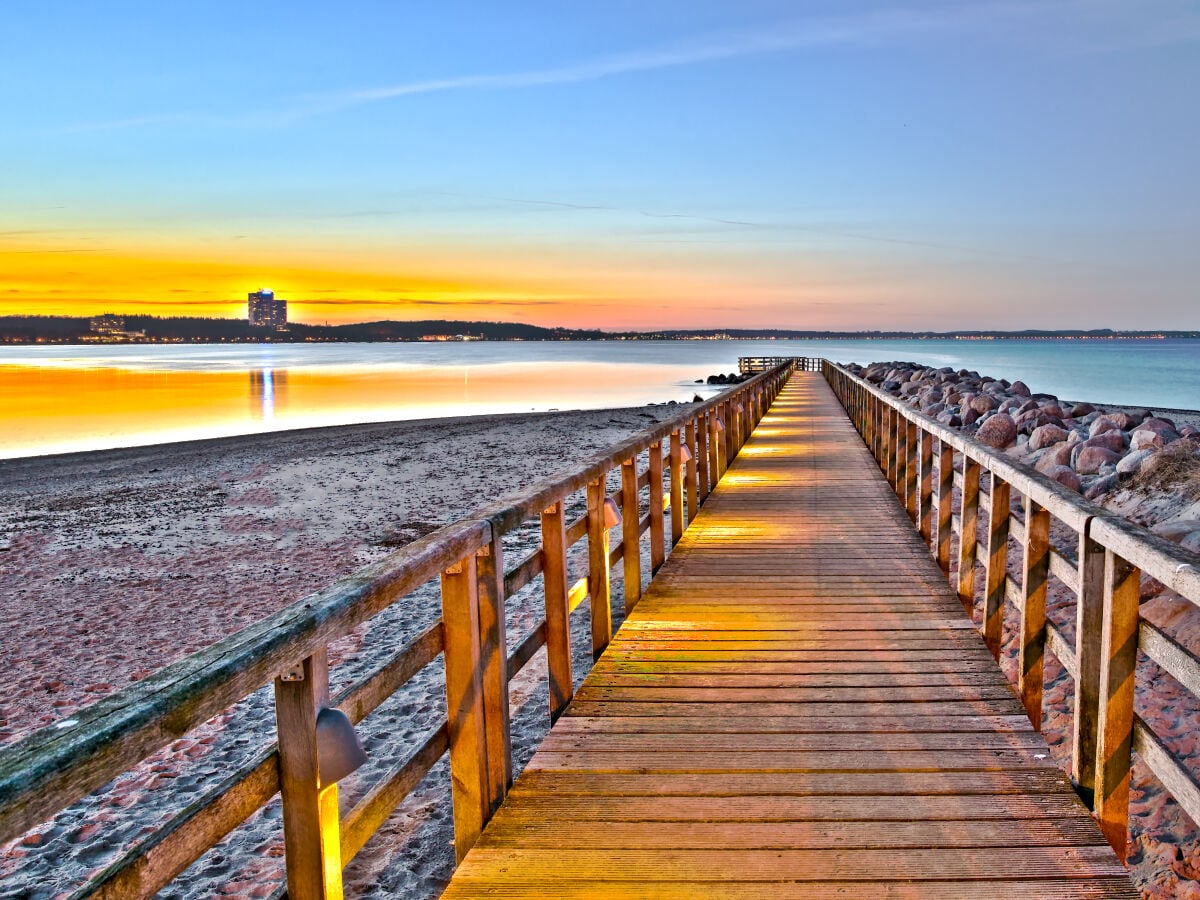 Blick Niendorfer Hafen Richtung Timmendorfer Strand