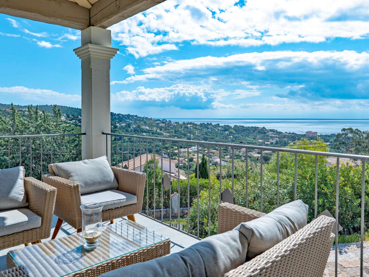 Sitzgruppe überdachte Terrasse