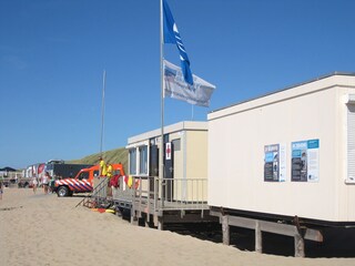 Bewachter Strand in Julianadorp mit blauer Flagge!