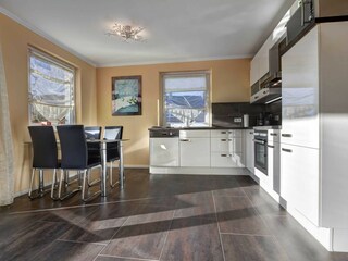 Essbereich mit offener Küche