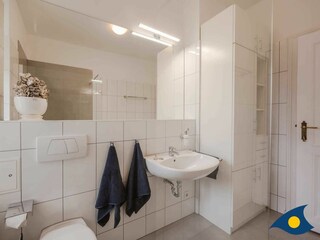 Badezimmer mit Dusche