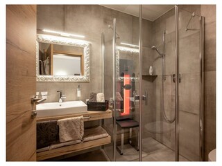 Söll_APARTdeluxe_Penthouse_Badezimmer_WilderKaiser
