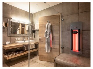 Söll_APARTdeluxe_Penthouse_Badezimmer__Infrarot_Wi