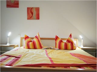 2. Schlafzimmer mit Doppelbett