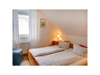 Schlafzimmer 1 mit Doppelbett