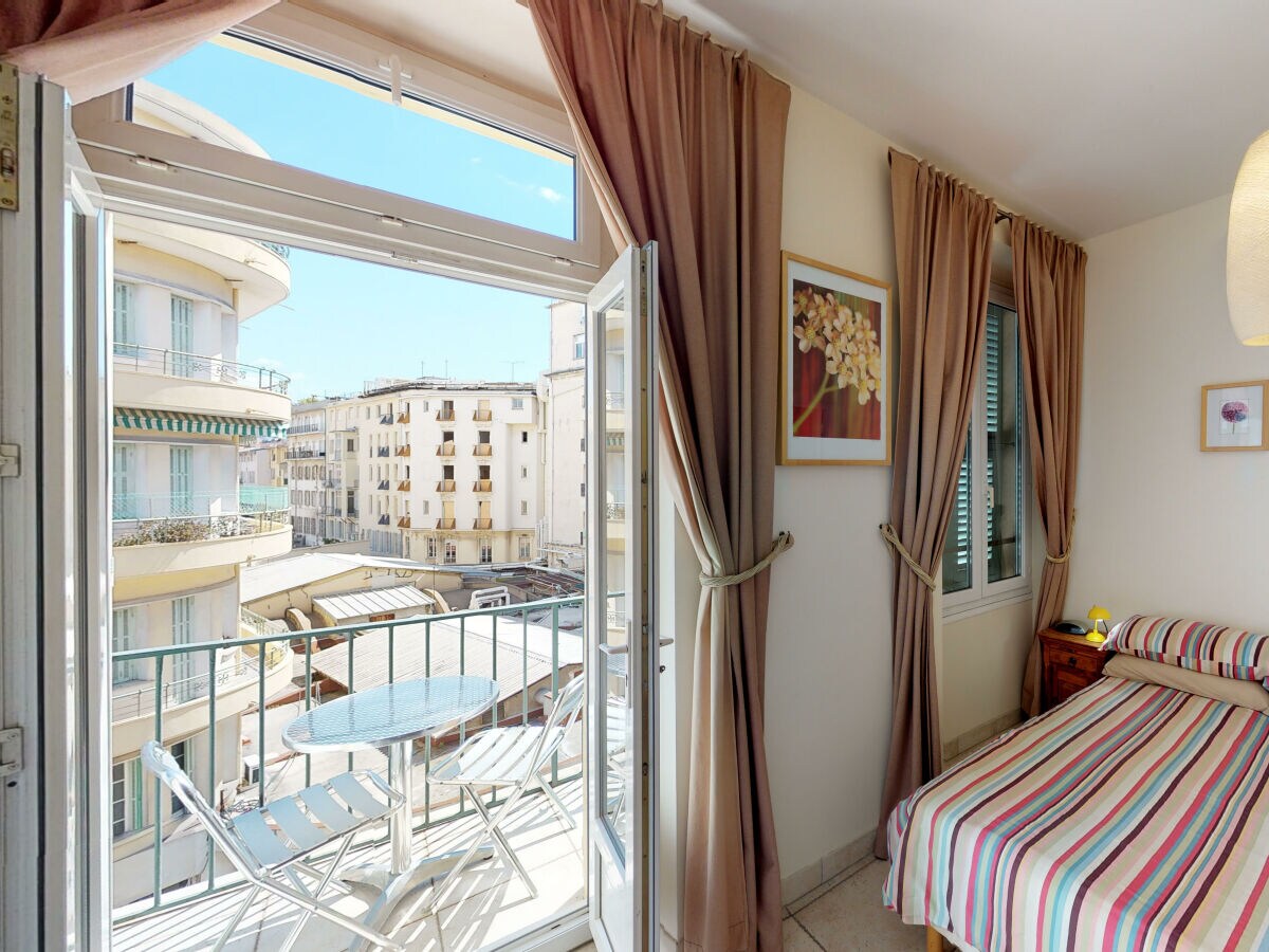 Ferienwohnung Paridis Nizza Firma Paris Nice Vacations Herr Ralph Moorhouse