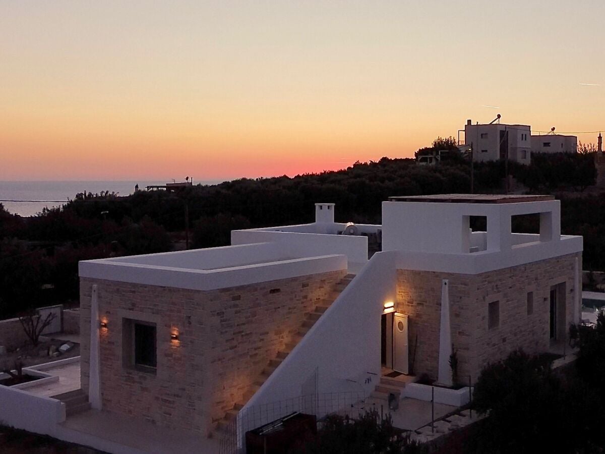 Villa Chelonia Evening