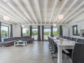 Villa Pomer Caratteristiche 10