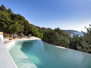 Villa Costa Paradiso Buitenaudio-opname 14