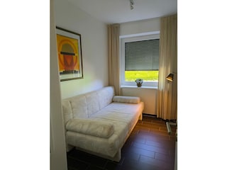 kleines Schlafzimmer (Schlafsofa)