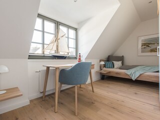 Schlafzimmer 2