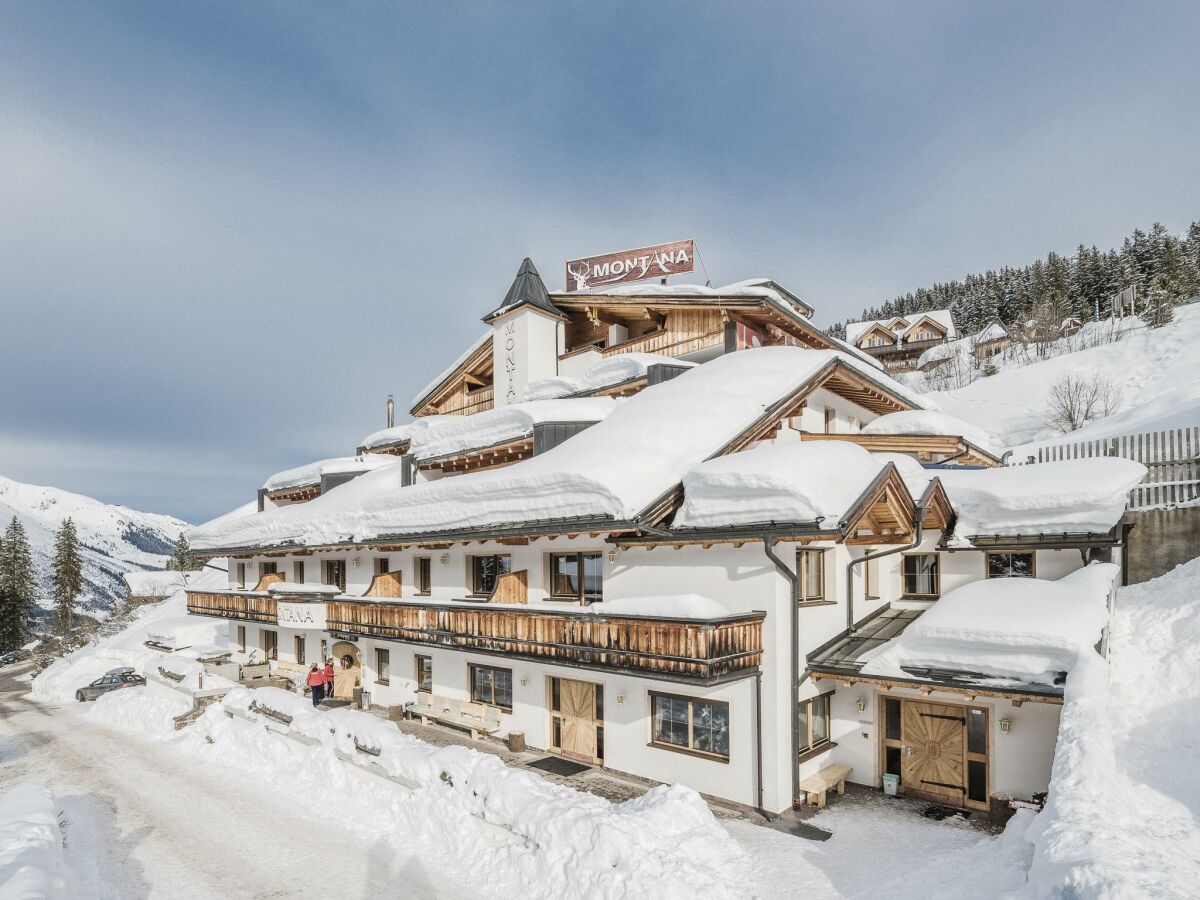 Appart Montana Haus von aussen