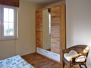 Ein Schlafzimmer im Obergeschoss