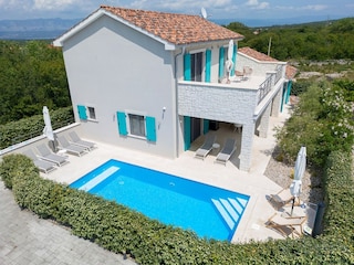 Villa Ulika mit beheizten Pool
