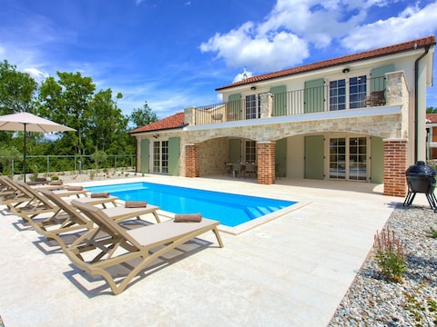 Villa Adria with heated pool