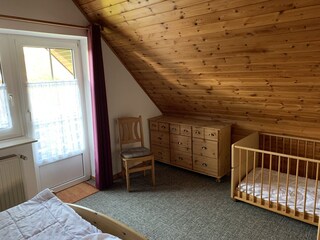 Schlafzimmer DG