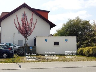 pro Wohnung ein Parkplatz verfügbar