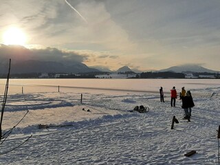 Hier wohnen wir, re. im Bild ist unser Zuhause