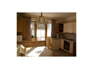 Landhaus Grawa Fulpmes Esszimmer mit Küche