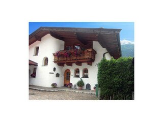 Landhaus Grawa Fulpmes Hausansicht Sommer