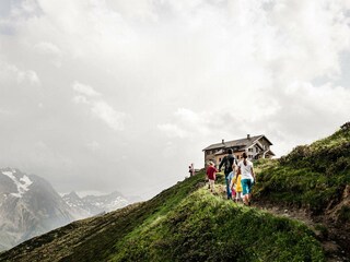 TVBStubaiTirol_Andre_Schoenherr_Family1