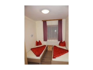 Schlafzimmer 3