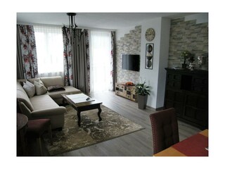 Wohnzimmer TOP 4 Bild 3