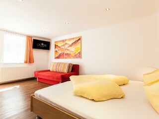 Kartnaller_FeWo5_Schlafzimmer3b