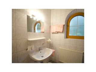 Badezimmer 2