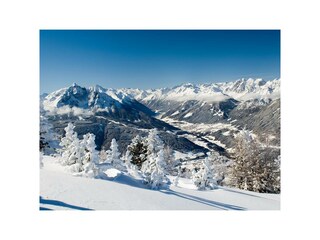 TVBStubaiTirol_Valley_01